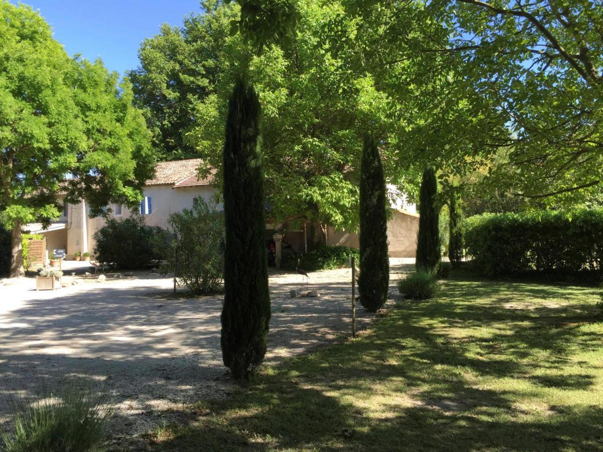 Le Cabanon Villa Le Thor Kültér fotó